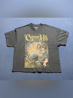 100% Cotton Medium nwot Cypress Hill Band Graphic T-Shirt